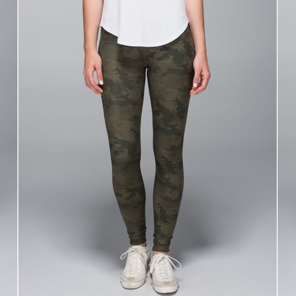 lululemon athletica Pants - Lululemon camo wunder under, 8